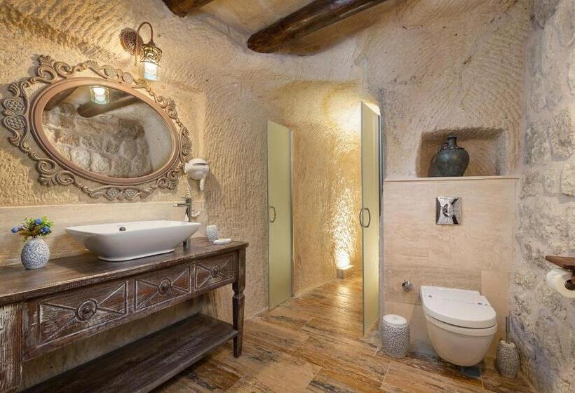 اتاق لوکس با تخت بزرگ, Elysion Cave Suites