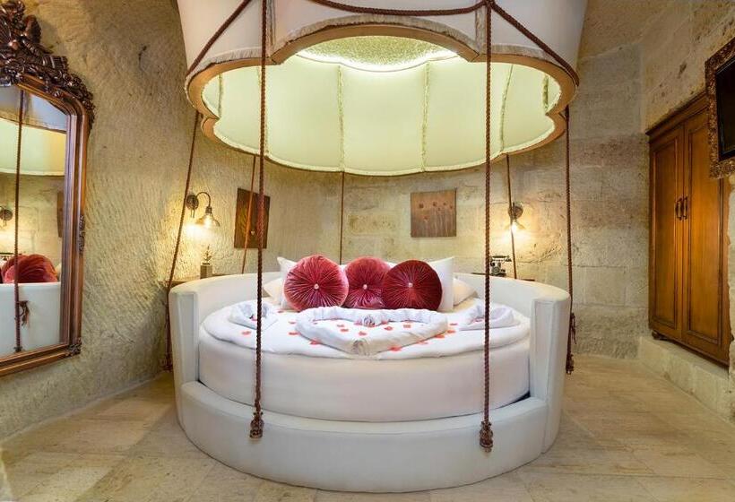 اتاق لوکس با تخت بزرگ, Elysion Cave Suites