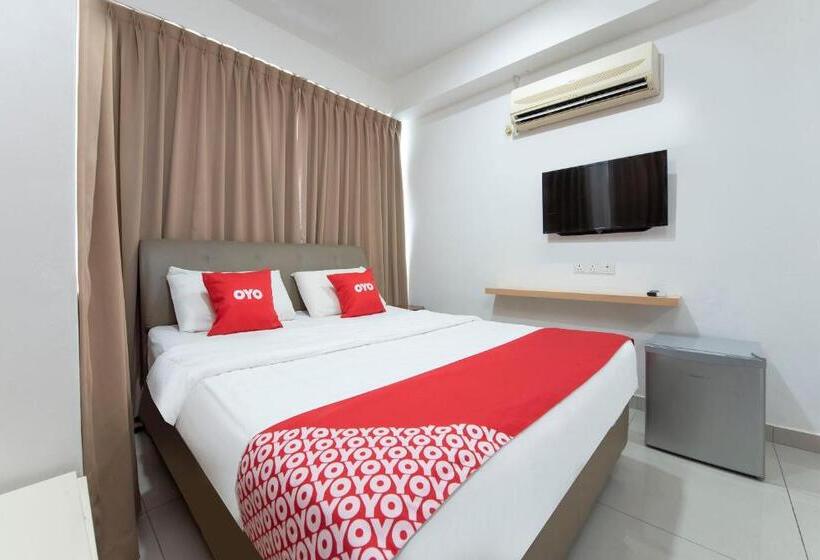 اتاق لوکس با تخت بزرگ, Oyo 90337 Sungai Rengit City Resort 3