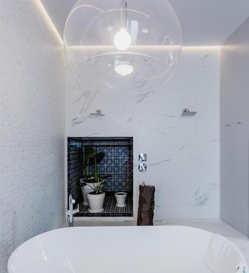 سوییت, Tá Hotel De Diseño