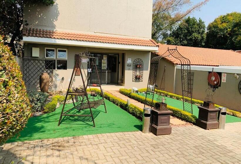 اتاق استاندارد با بالکن, Oaklands Inn And Conference Centre