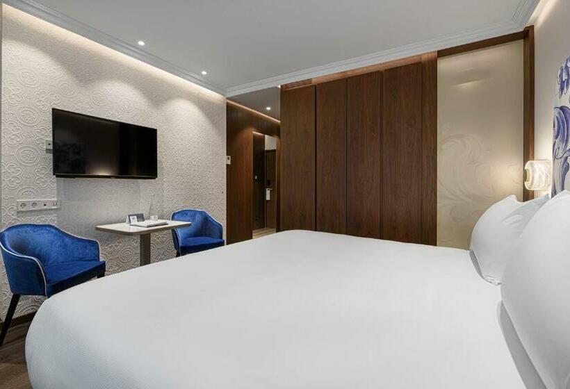 اتاق لوکس, Eurostars Universal Lisboa
