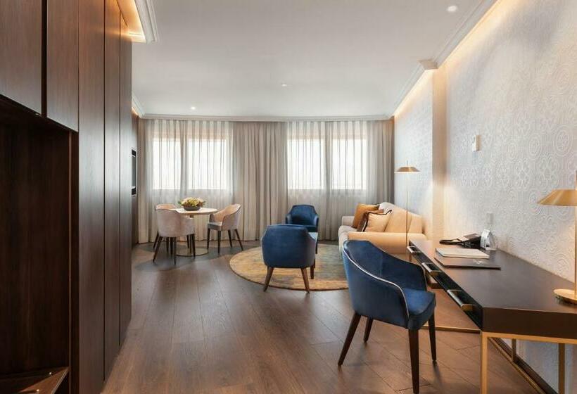 اتاق لوکس, Eurostars Universal Lisboa