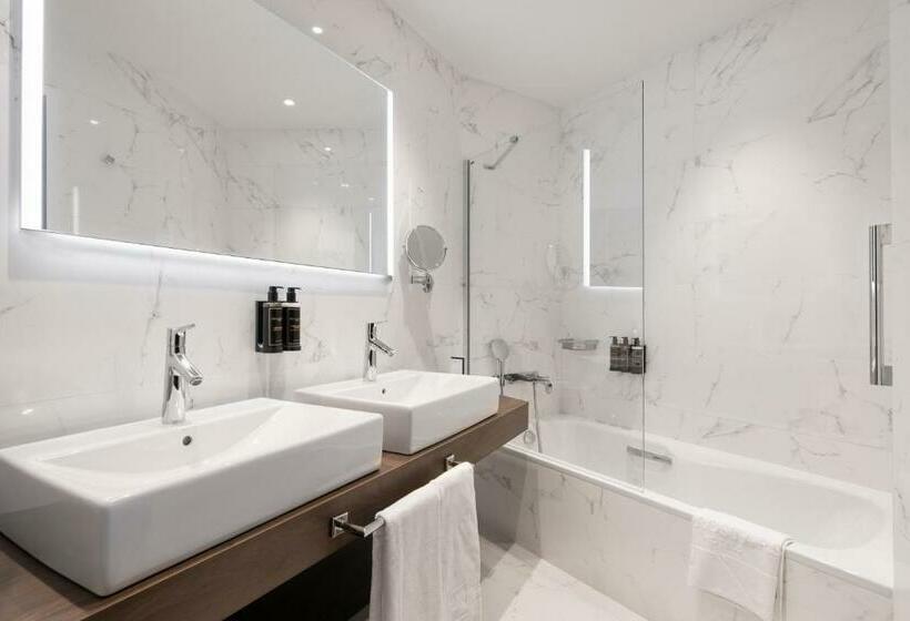 اتاق لوکس, Eurostars Universal Lisboa