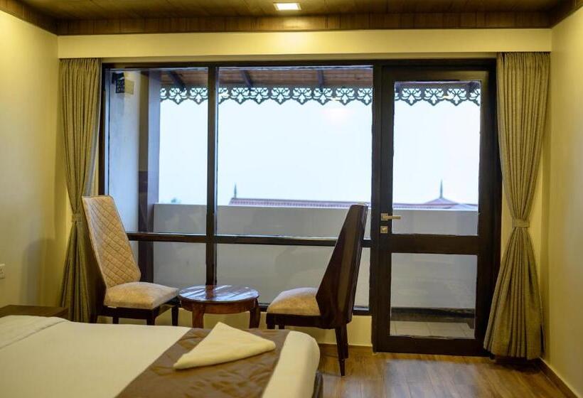 سوییت, Istana Resort & Spa