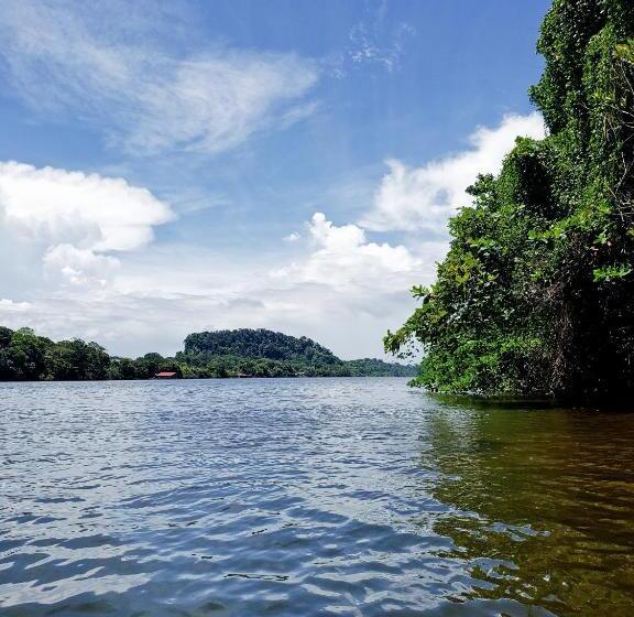 اتاق خانوادگی, Casa Thirema Tortuguero