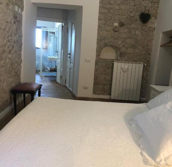 اتاق لوکس با بالکن, B&b Le Principesse