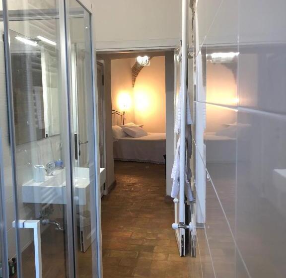 اتاق لوکس با بالکن, B&b Le Principesse