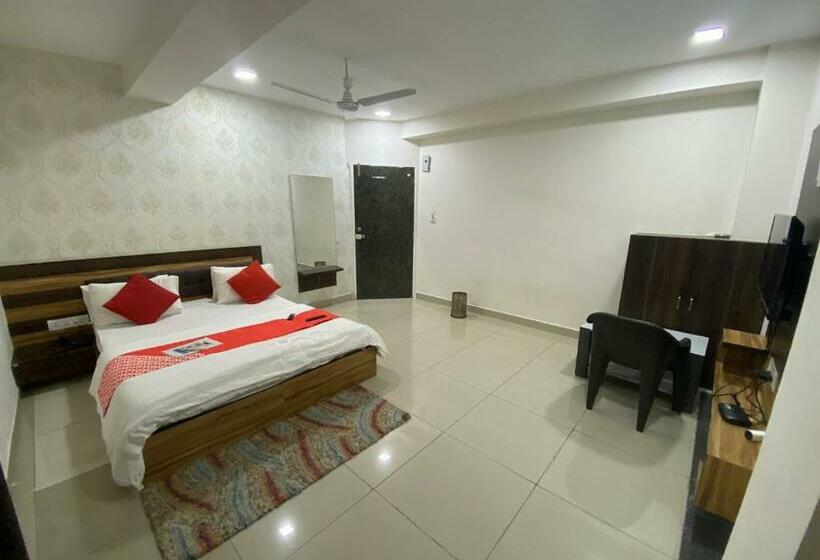 اتاق لوکس, New Shiv Kunj