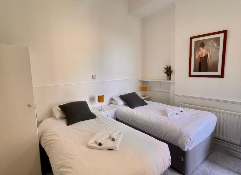 اتاق استاندارد, The Lodge Bournemouth