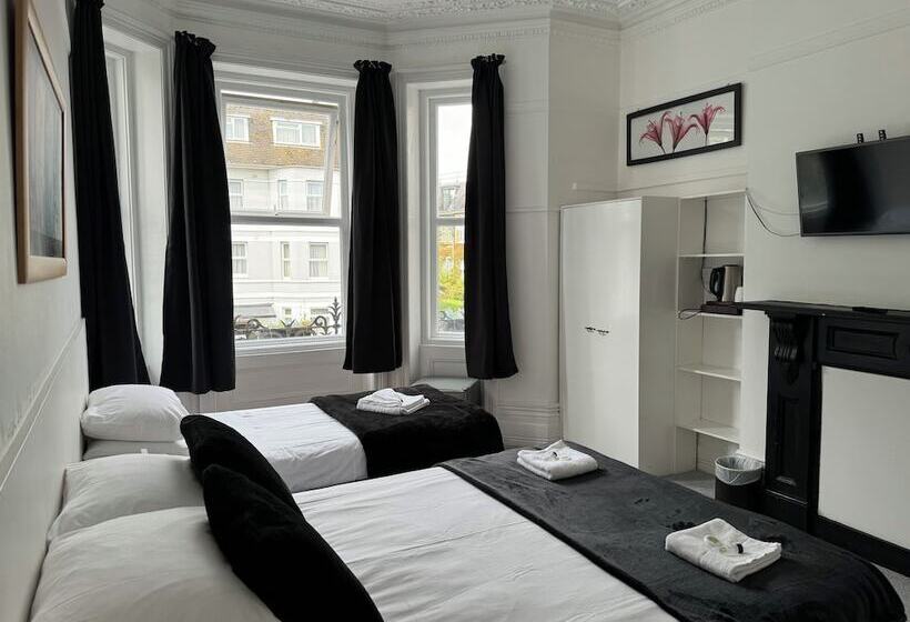 اتاق استاندارد, The Lodge Bournemouth