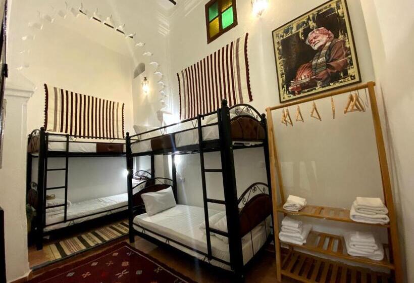 اتاق چهار تخته با دستشویی مشترک, Riad & Café Culturel Bab El Fan
