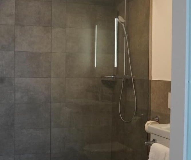 Chambre Standard, Cap1 Boardinghouse