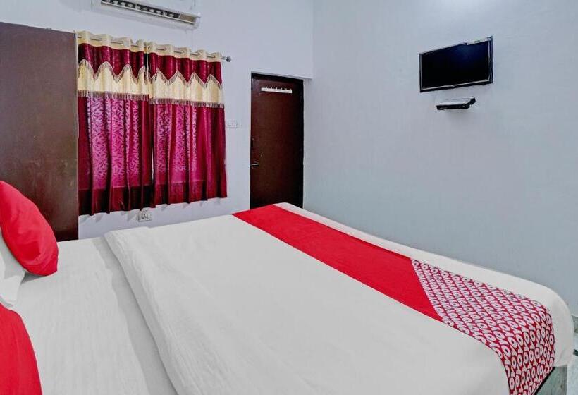 三人经典房间, Flagship Dinesh Home Stay