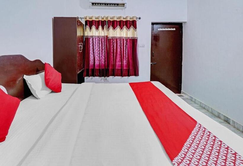 三人经典房间, Flagship Dinesh Home Stay