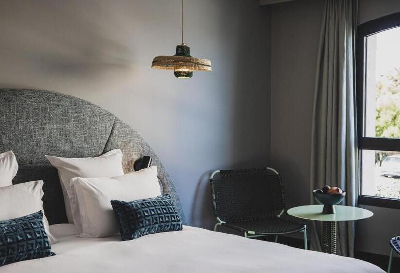 اتاق استاندارد, Le Garage Biarritz