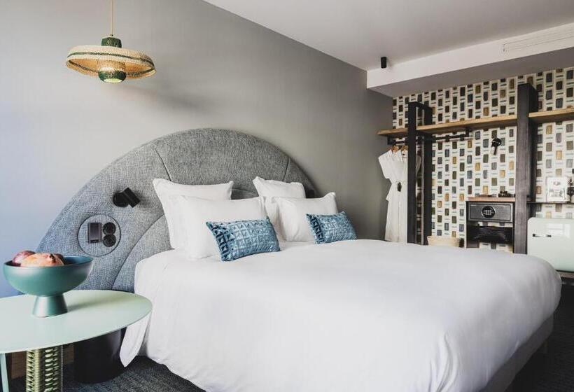 اتاق استاندارد, Le Garage Biarritz