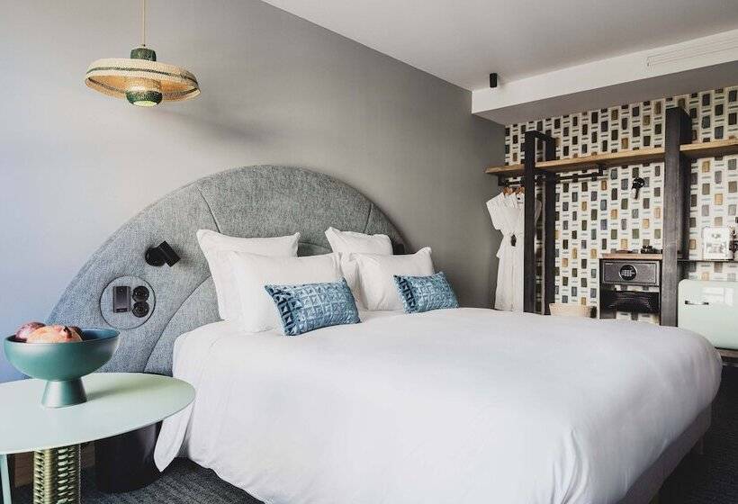 اتاق استاندارد, Le Garage Biarritz