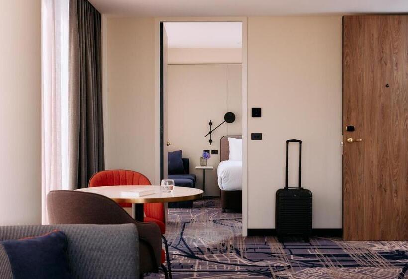 سوئیت با تخت بزرگ, Mercure Melbourne Doncaster