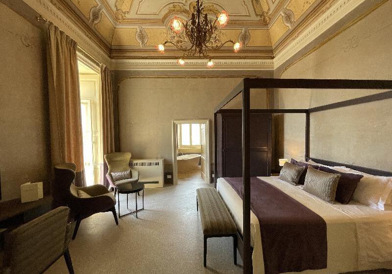 Deluxe Suite King Bed, Palazzo Donna Elisabetta