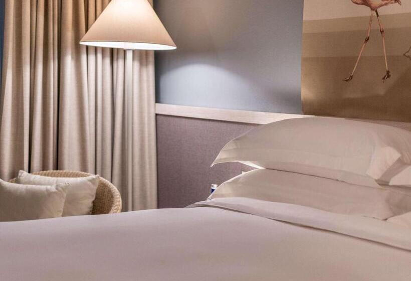 اتاق لوکس با تخت بزرگ, Sofitel Barú Calablanca