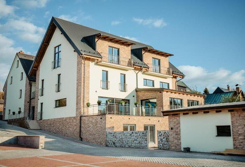 استودیوی استاندارد, Joy Aparthotel Keilberg
