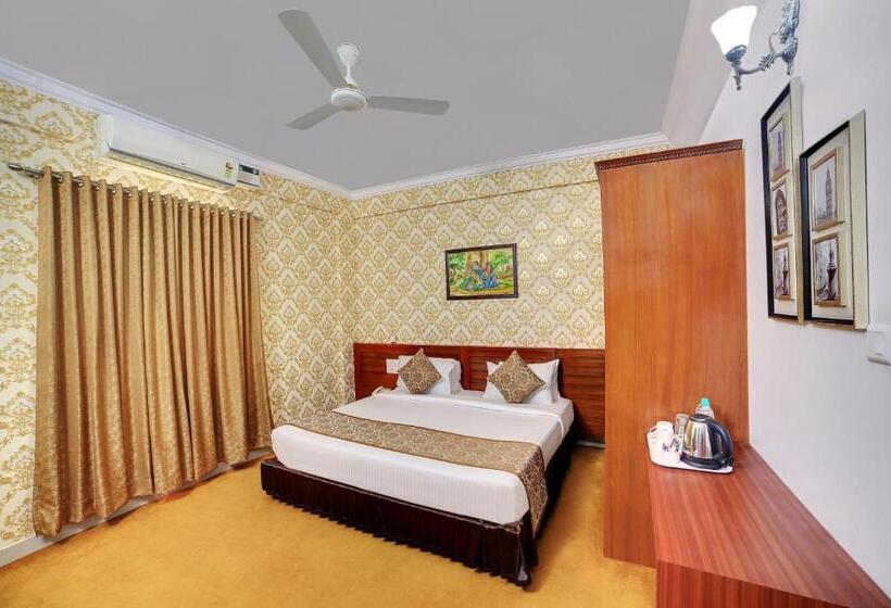 سوییت, The Liverpool Blue Hotels