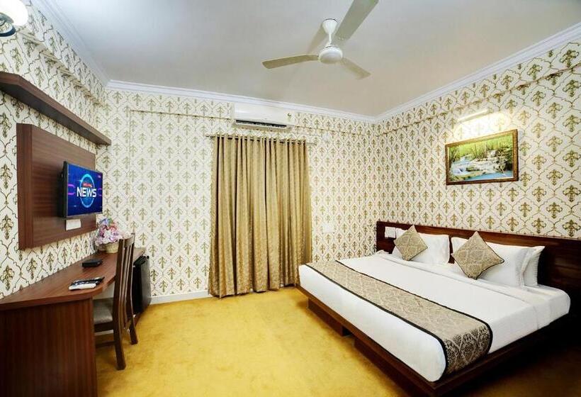 سوییت, The Liverpool Blue Hotels