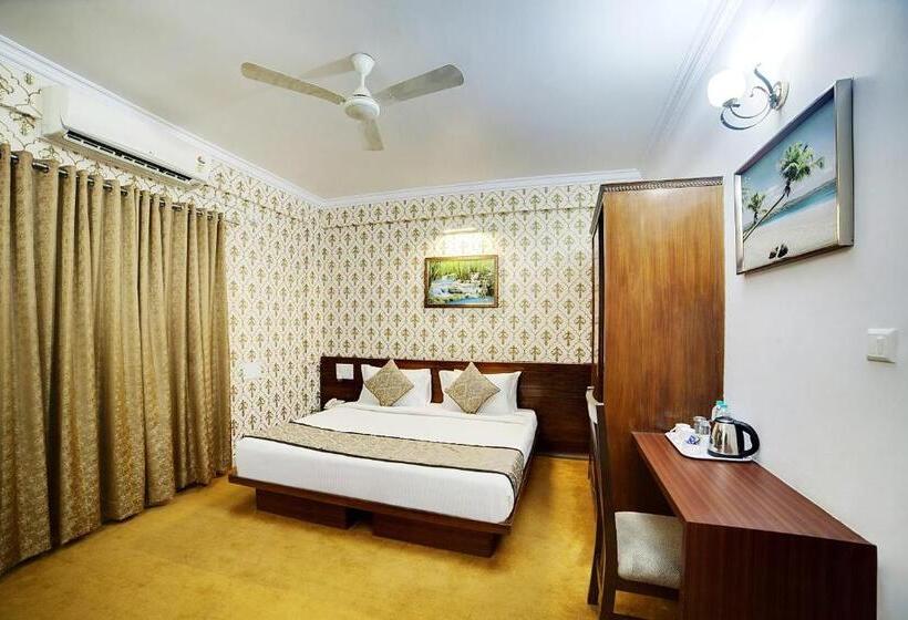 سوییت, The Liverpool Blue Hotels