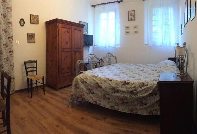 اتاق استاندارد با چشم‌انداز باغ, Alloggio Agrituristico Dodici Apostoli