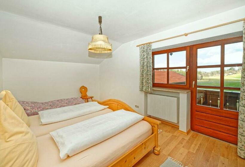 带1个卧室的带阳台的公寓, Gästehaus Koyerbauer Boardinghouse