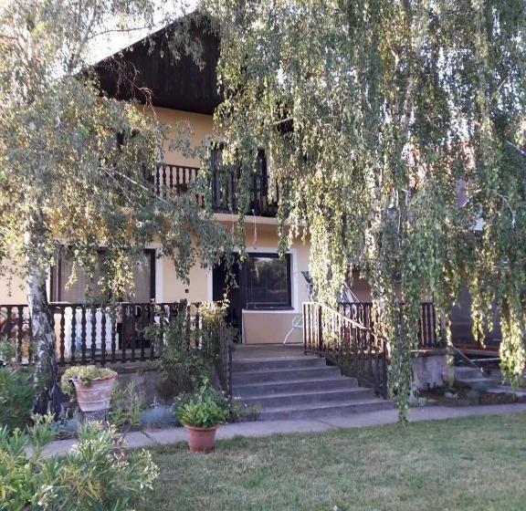 آپارتمان 1 خوابه, Toldi Apartman