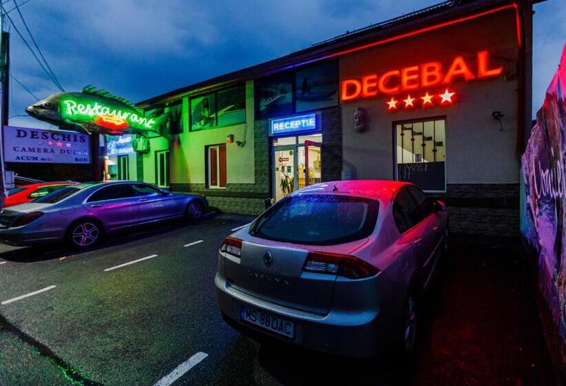 اتاق استاندارد سه تخته با چشم‌انداز, Pensiunea Decebal Resort   Cazanele Dunarii
