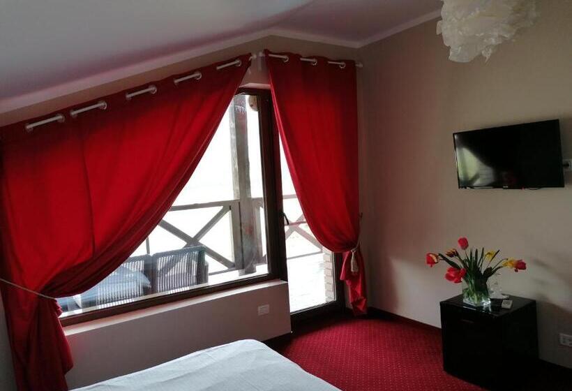 اتاق لوکس با بالکن و چشم‌انداز دریا, Pensiunea Decebal Resort   Cazanele Dunarii