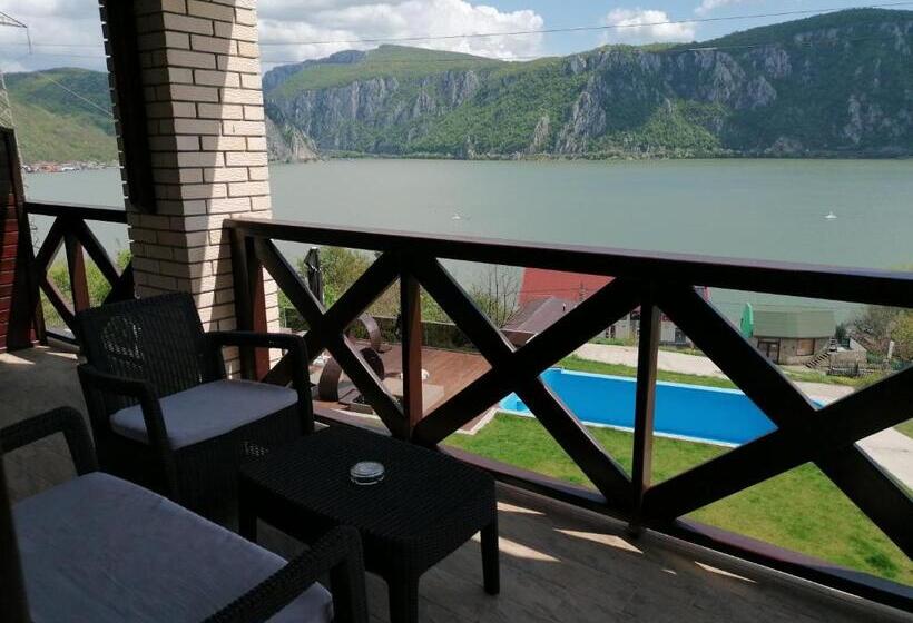 Deluxe Suite Sea View, Pensiunea Decebal Resort   Cazanele Dunarii