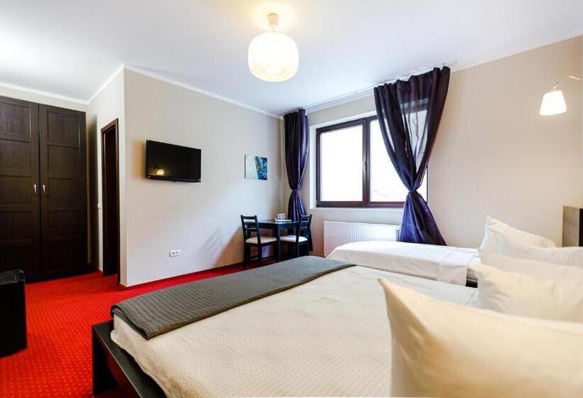 اتاق استاندارد سه نفره, Pensiunea Decebal Resort   Cazanele Dunarii