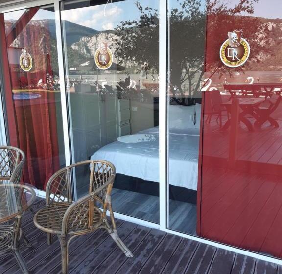 اتاق سوپریور, Pensiunea Decebal Resort   Cazanele Dunarii