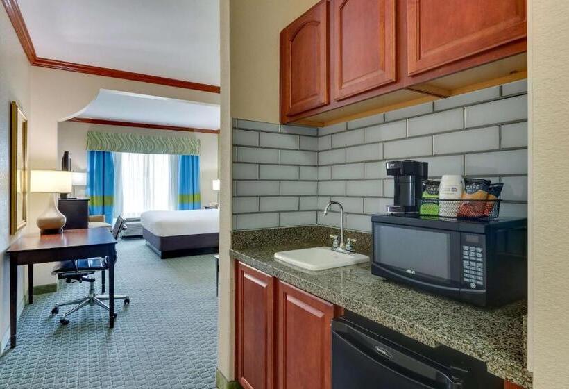 سوئیت برای معلولان, Comfort Inn & Suites