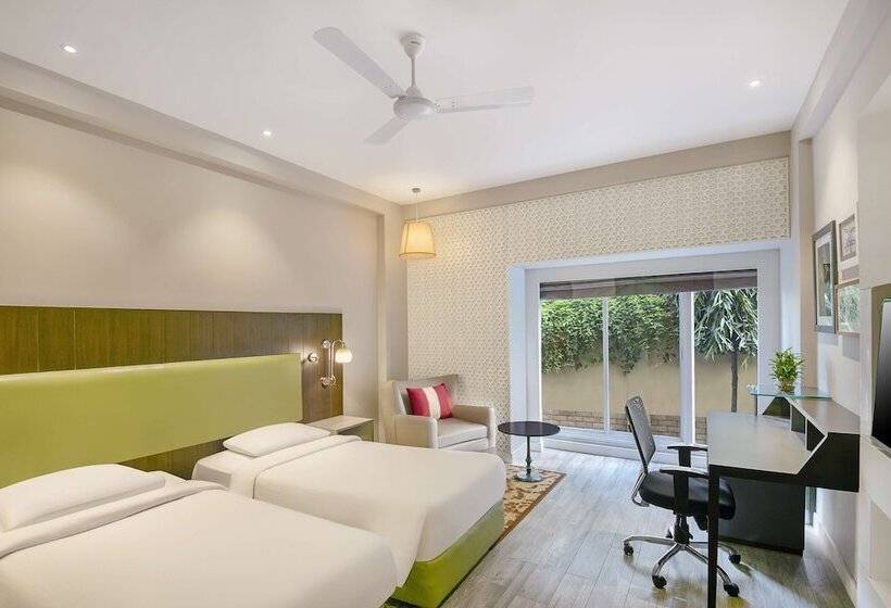 Chambre Supérieure, Country Inn & Suites By Radisson Jammu