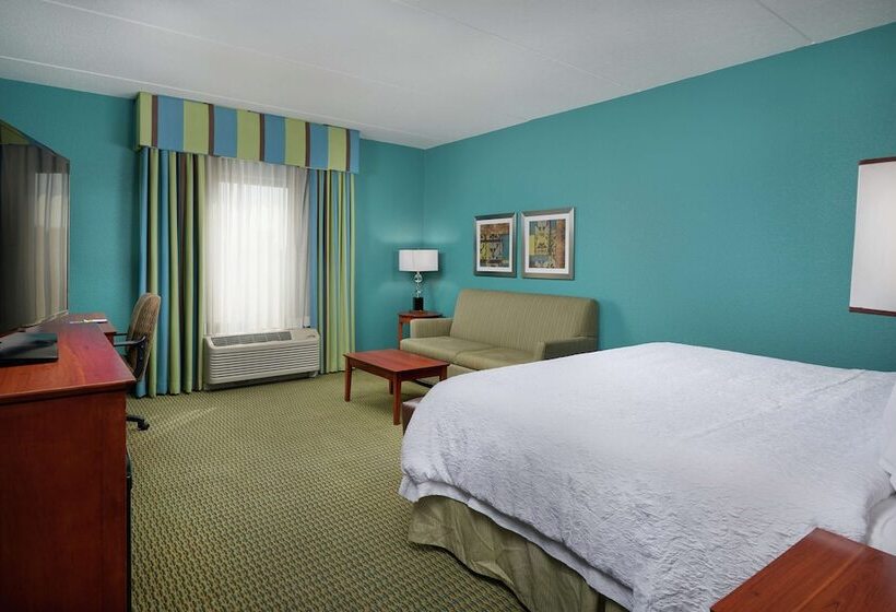 Standard Room Double Bed Adapted for people with reduced mobility, Hampton Inn Bermuda Run