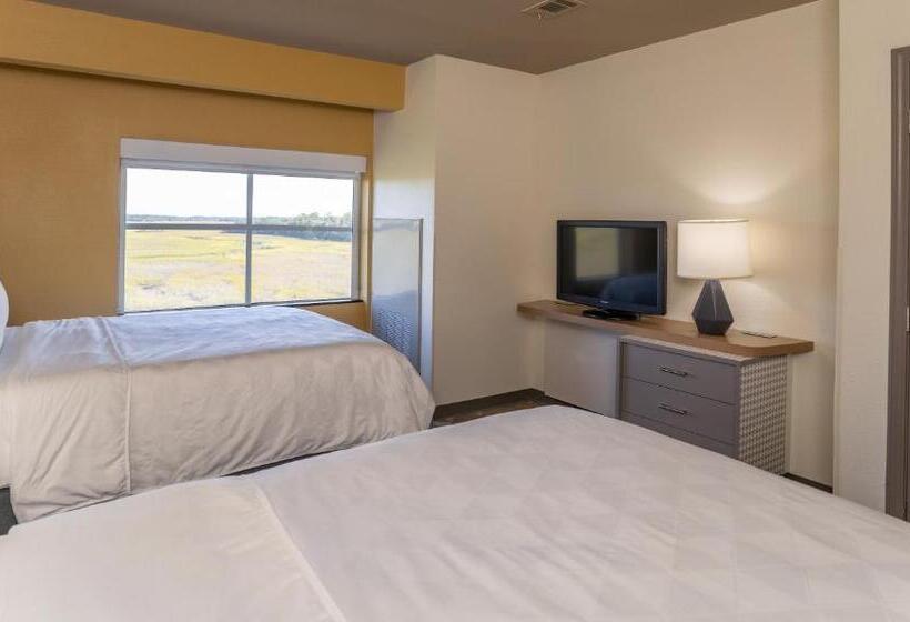 Suite with Views, Holiday Inn  & Suites Beaufort At Highway 21