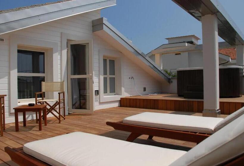 اتاق لوکس با وان آب گرم, Atmosfere Milano Marittima