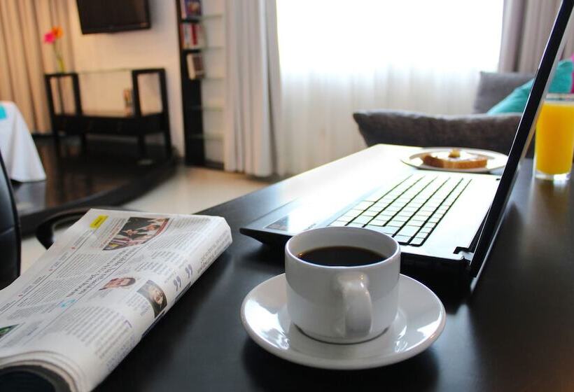 اتاق اجرایی, Mia City Villa Hermosa