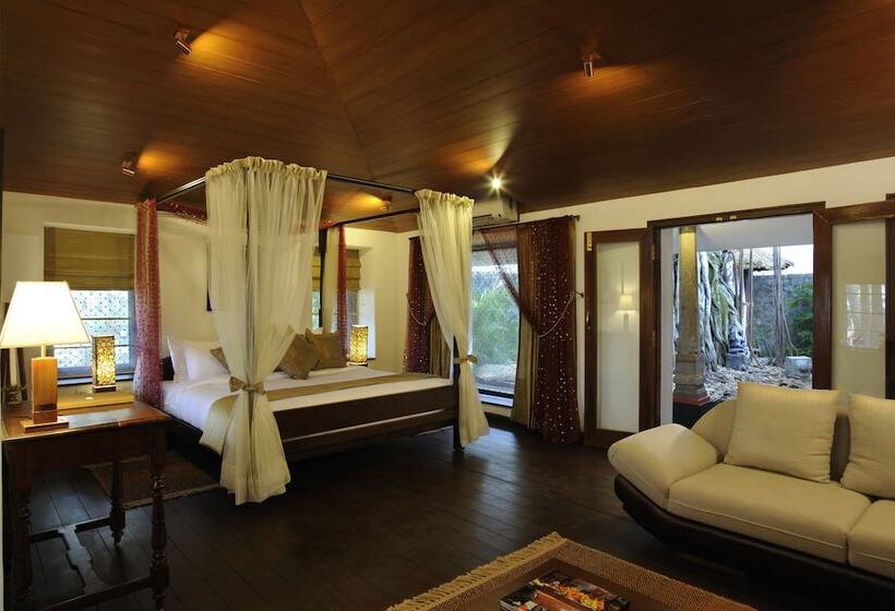 بانگلوی استاندارد, Niraamaya Wellness Retreats, Surya Samudra, Kovalam