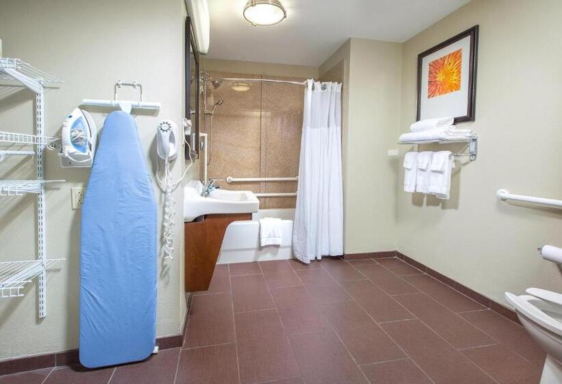 Suite Adapted for people with reduced mobility, Staybridge Suites Augusta