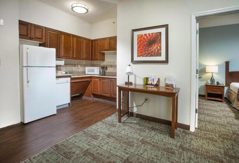 Suite Adapted for people with reduced mobility, Staybridge Suites Augusta