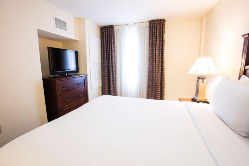 سوئیت برای معلولان, Staybridge Suites Austin Airport, An Ihg