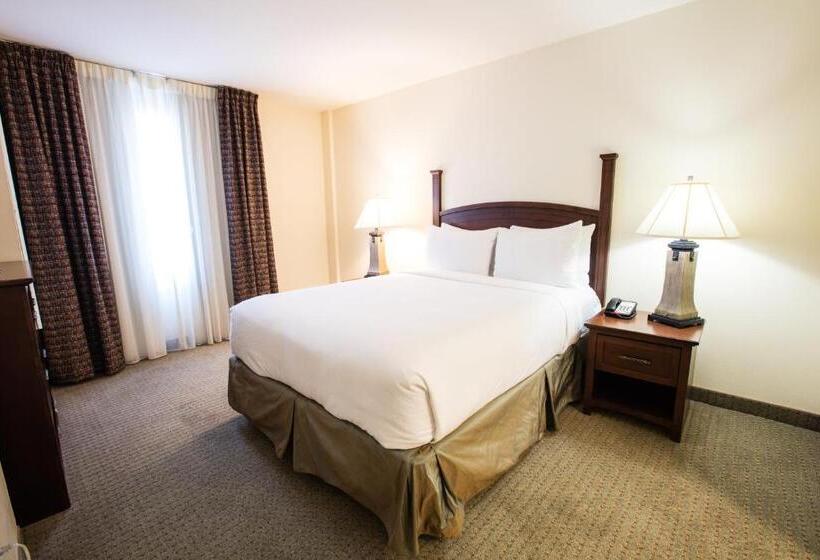 سوئیت برای معلولان, Staybridge Suites Austin Airport, An Ihg