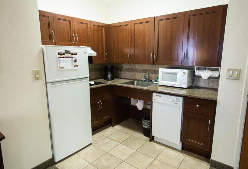 سوئیت برای معلولان, Staybridge Suites Austin Airport, An Ihg