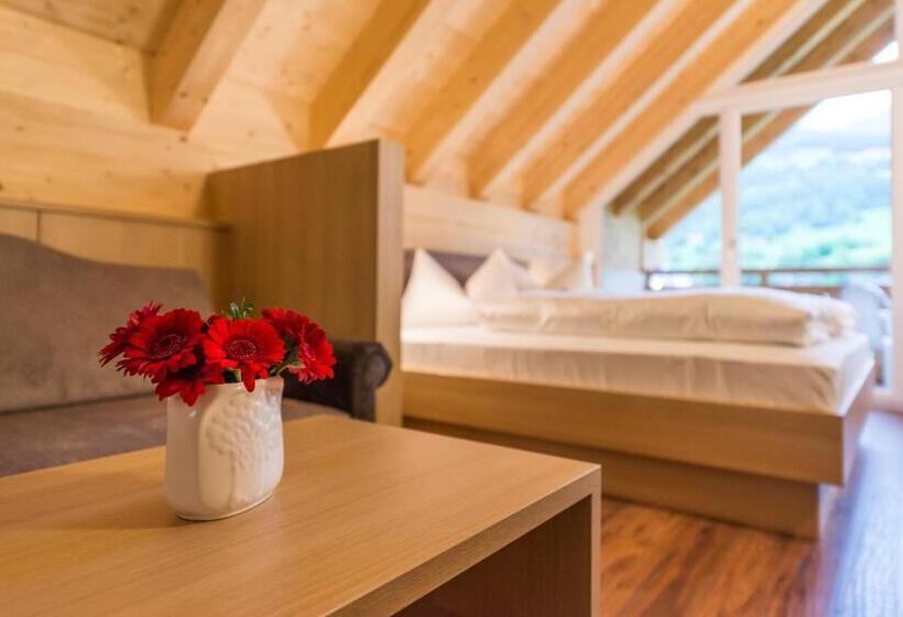 اتاق سوپریور سه تخته, Alpin Hotel Gudrun
